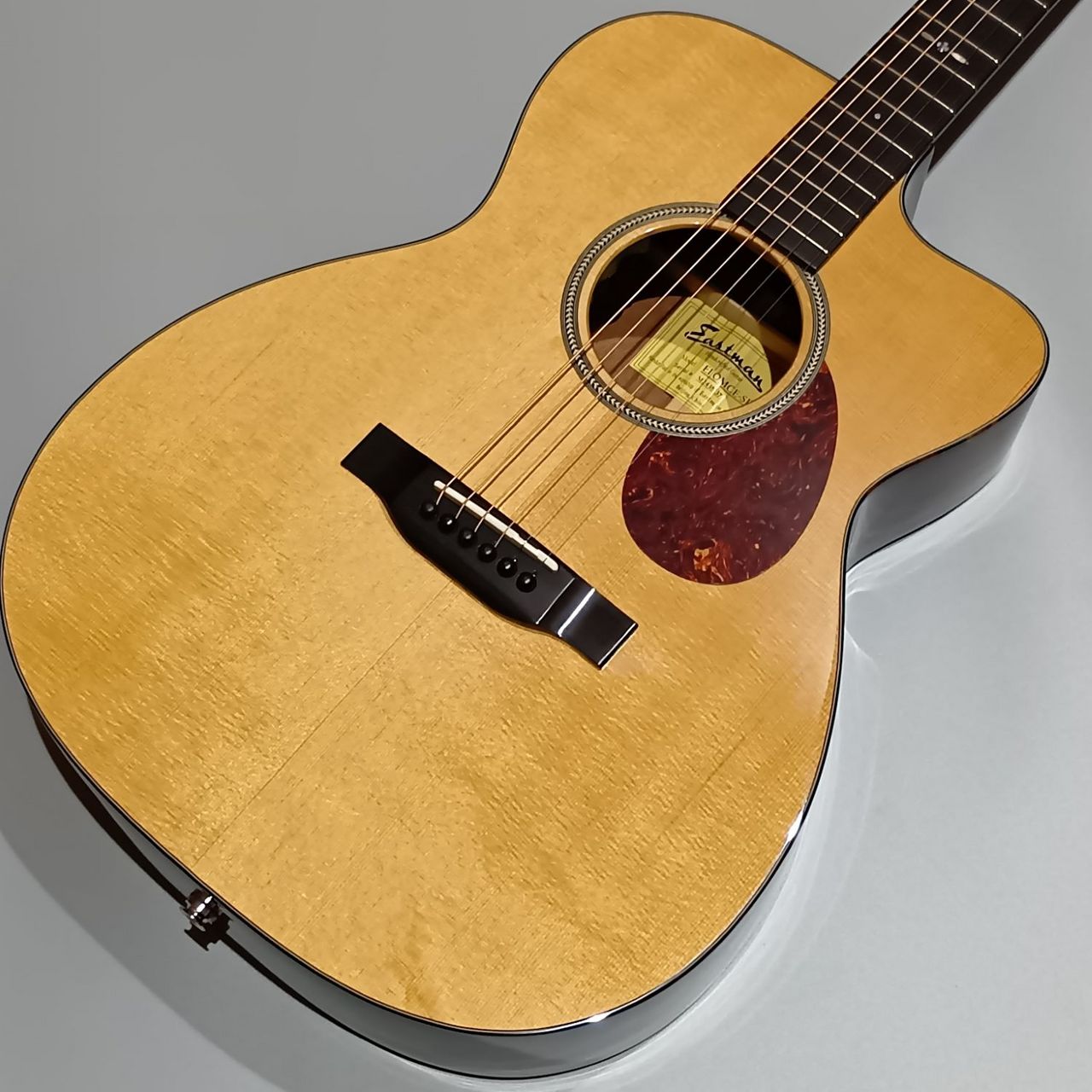 Eastman E1-OMCE-SP エレアコギター／OMCE（新品/送料無料）【楽器