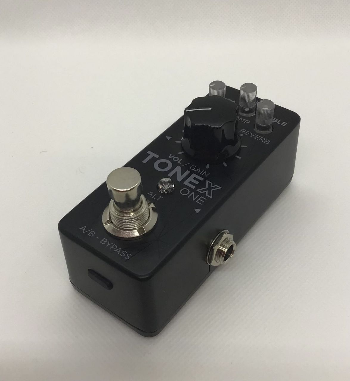 TONEX ONE ほぼ未使用 IK Multimedia TONEX One ※数量限定特別価格プロモーション