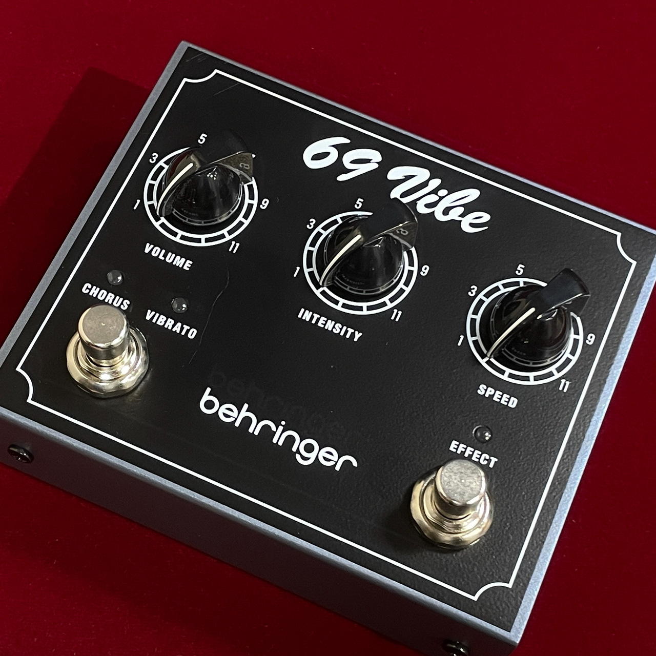 BEHRINGER 69 VIBE 【アウトレット特価】【未展示在庫】（B級