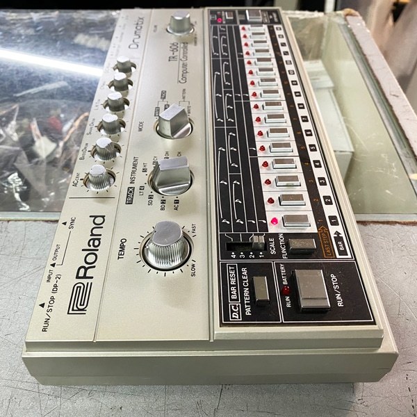Roland TR-606（ビンテージ）【楽器検索デジマート】