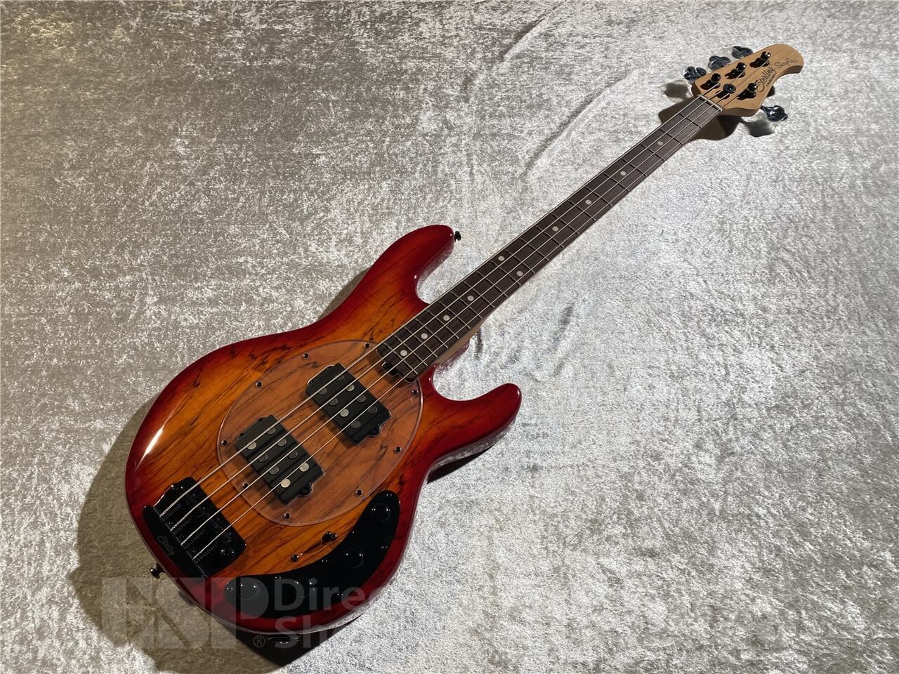 Sterling by MUSIC MAN STINGRAY RAY34 HH Spalted Maple Top (Blood