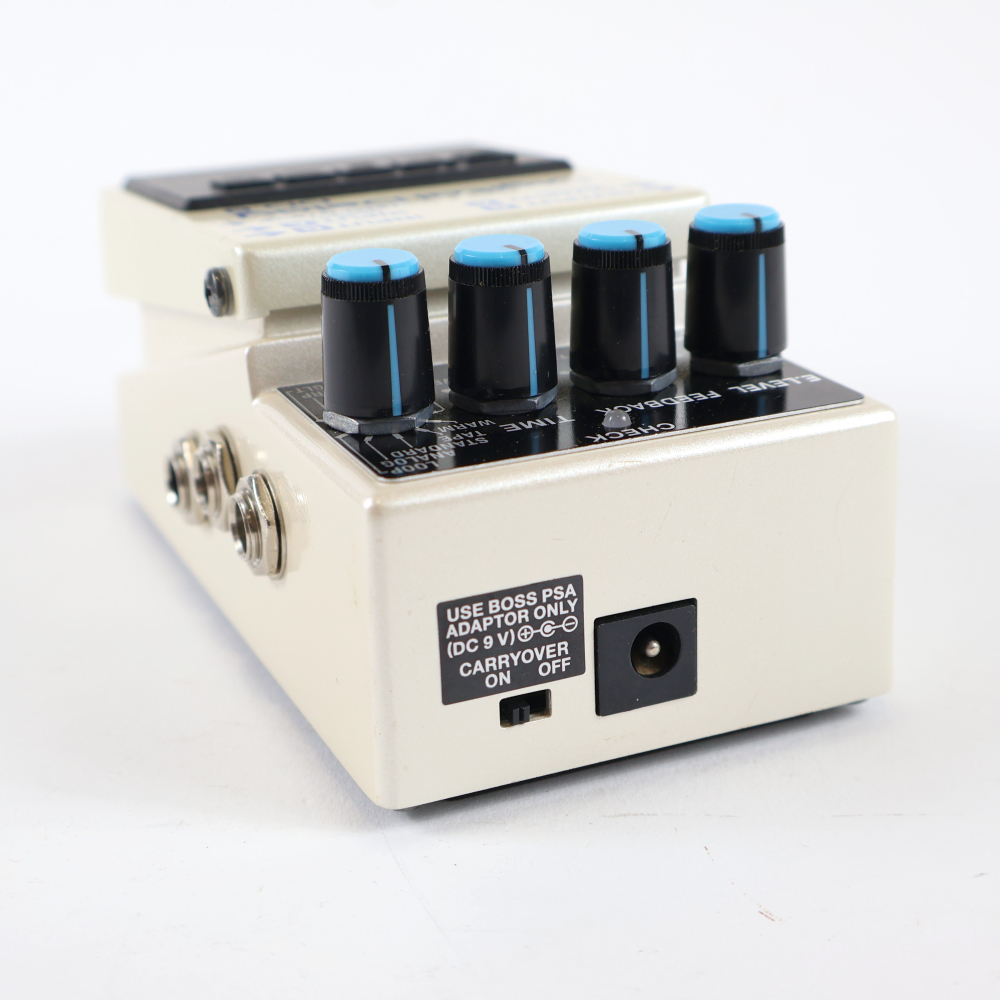 BOSS DD-8 ディレイ　中古良品エフェクター BOSS Digital Delay DD-8 エフェクター デジタルディレイ 【ステレオ