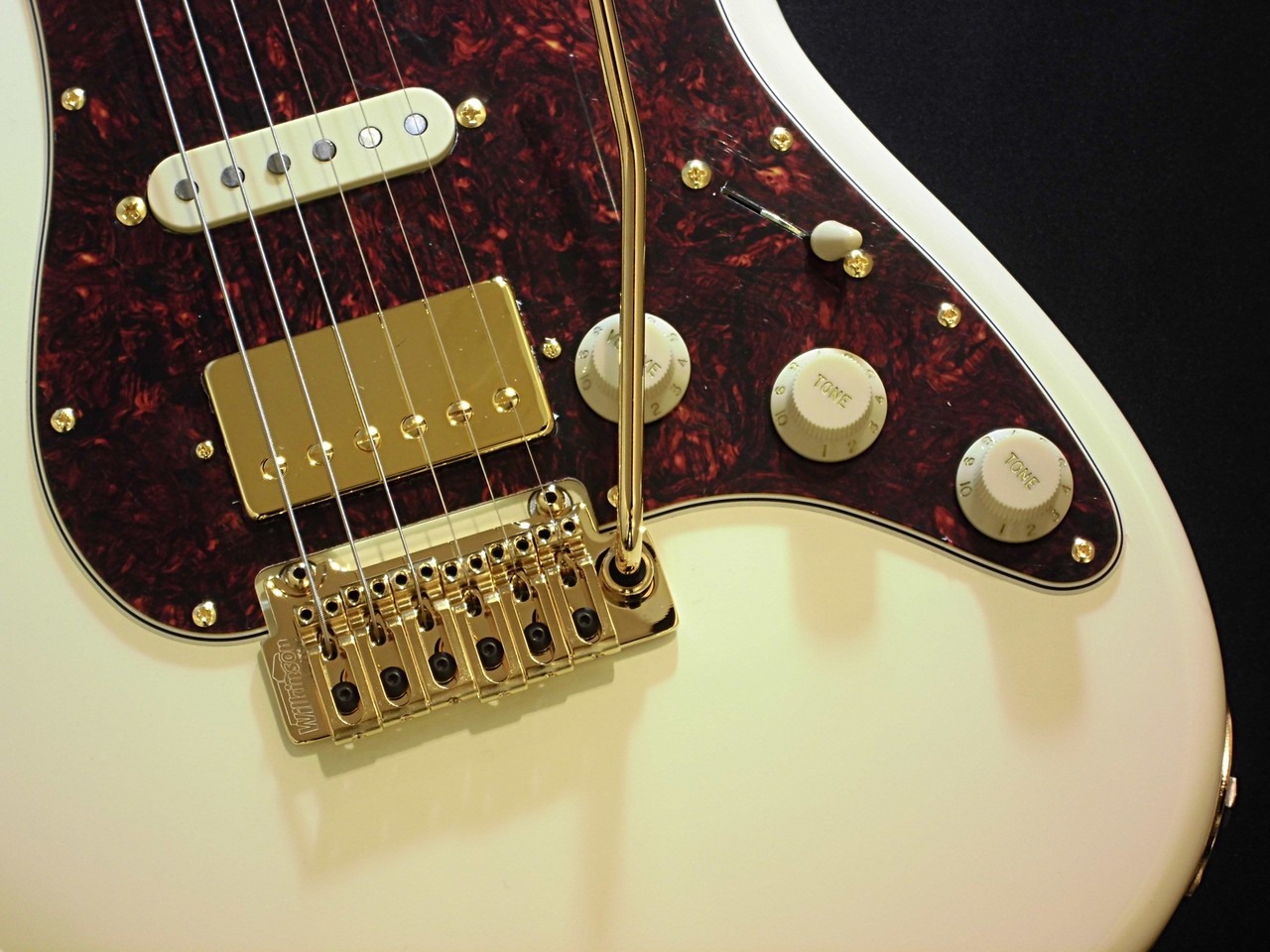 Black Smoker STD SIGMA SSH Flame Maple Neck / Vintage White（新品