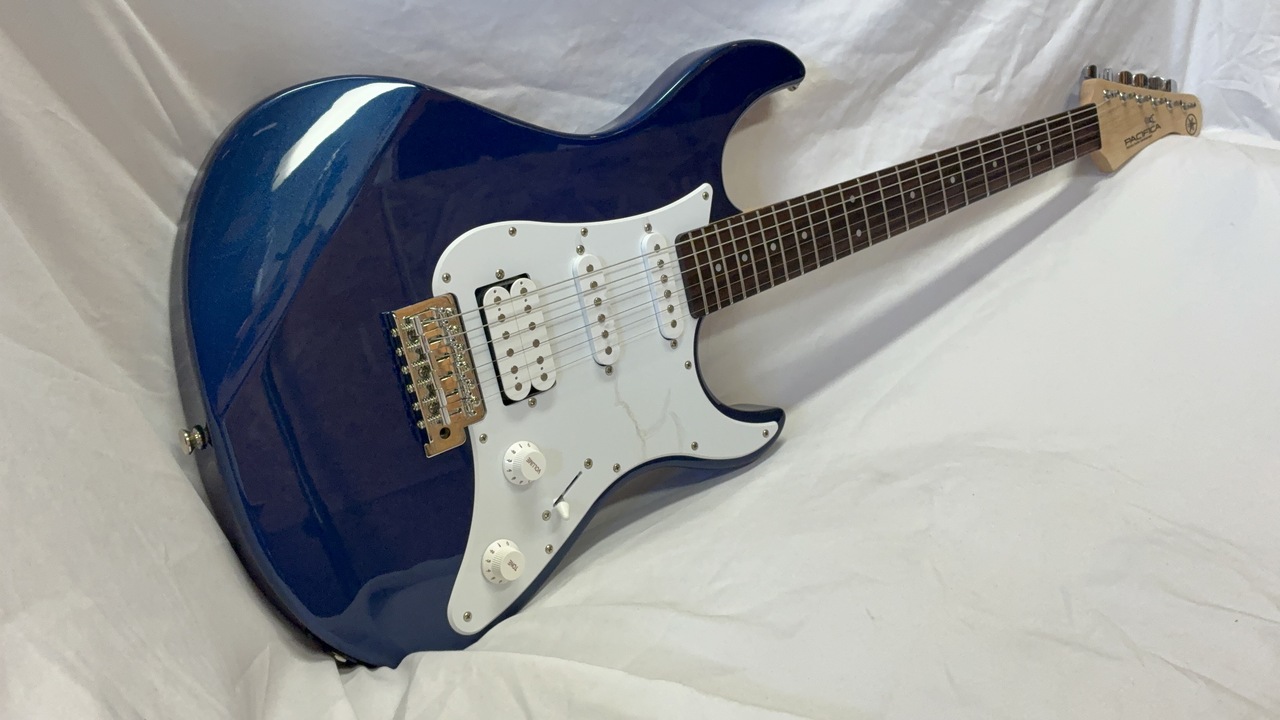 YAMAHA PACIFICA PAC012（中古）【楽器検索デジマート】