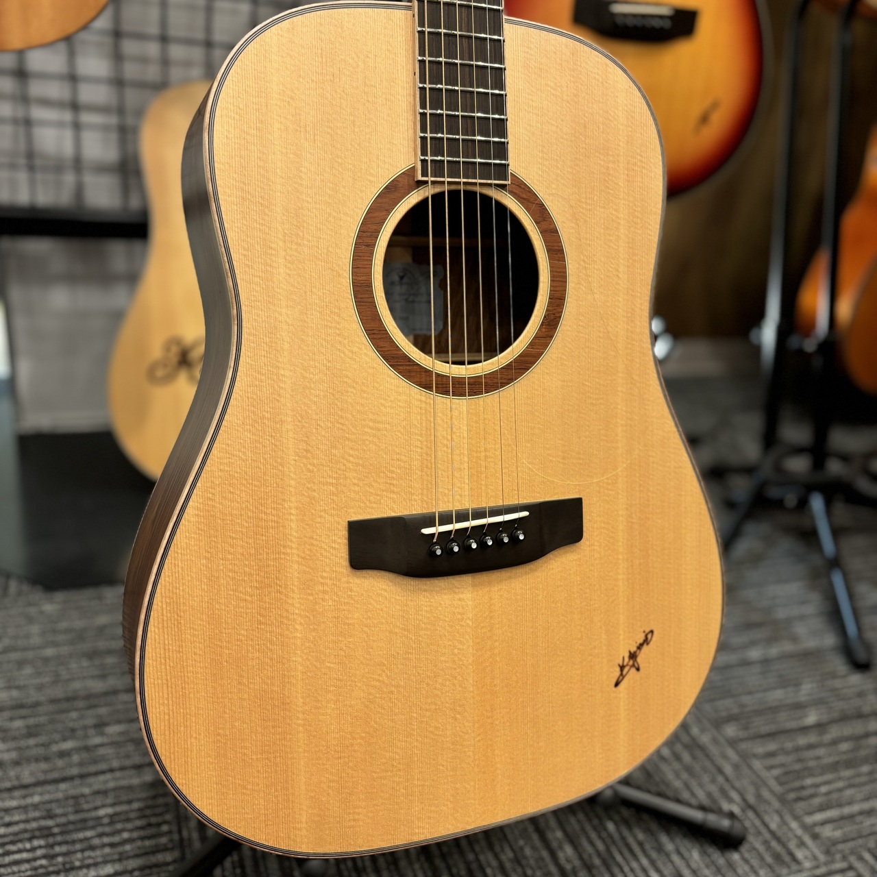 K.Yairi K.Yairi LO-130SP（新品）【楽器検索デジマート】