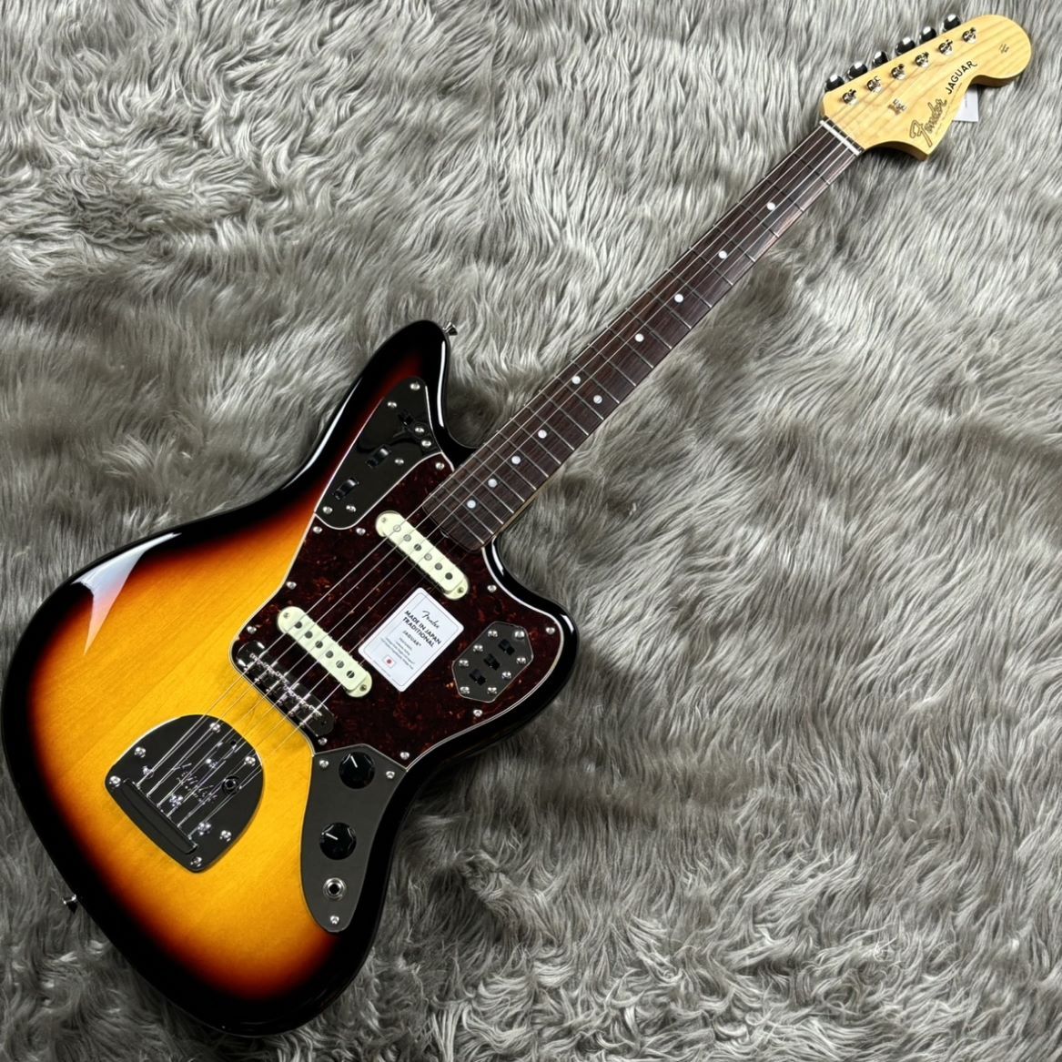 Fender Made in Japan Traditional 60s Jaguar（新品/送料無料）【楽器