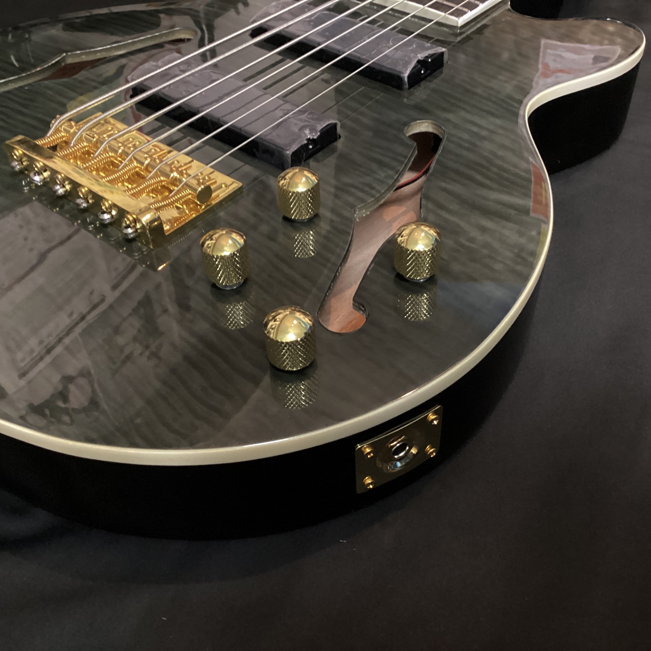 Katamalazoo 6-String Semi-acoustic Bass/Gray (6弦ベース アクティヴ