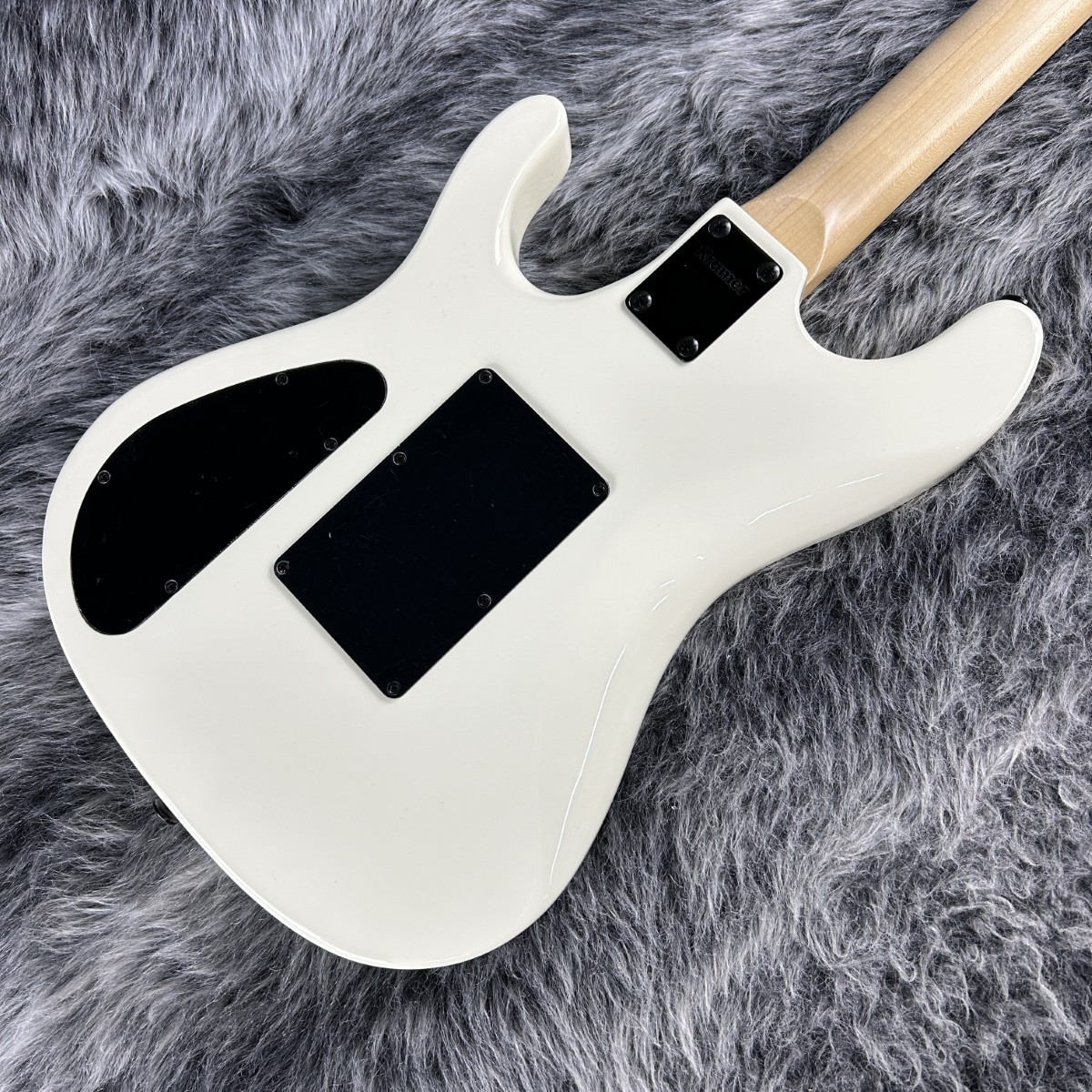 KRAMER NightSwan Vintage White with Aztec Graphic（新品/送料無料
