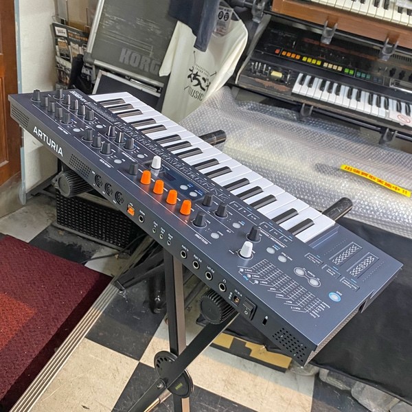 Arturia MiniFreak（中古）【楽器検索デジマート】