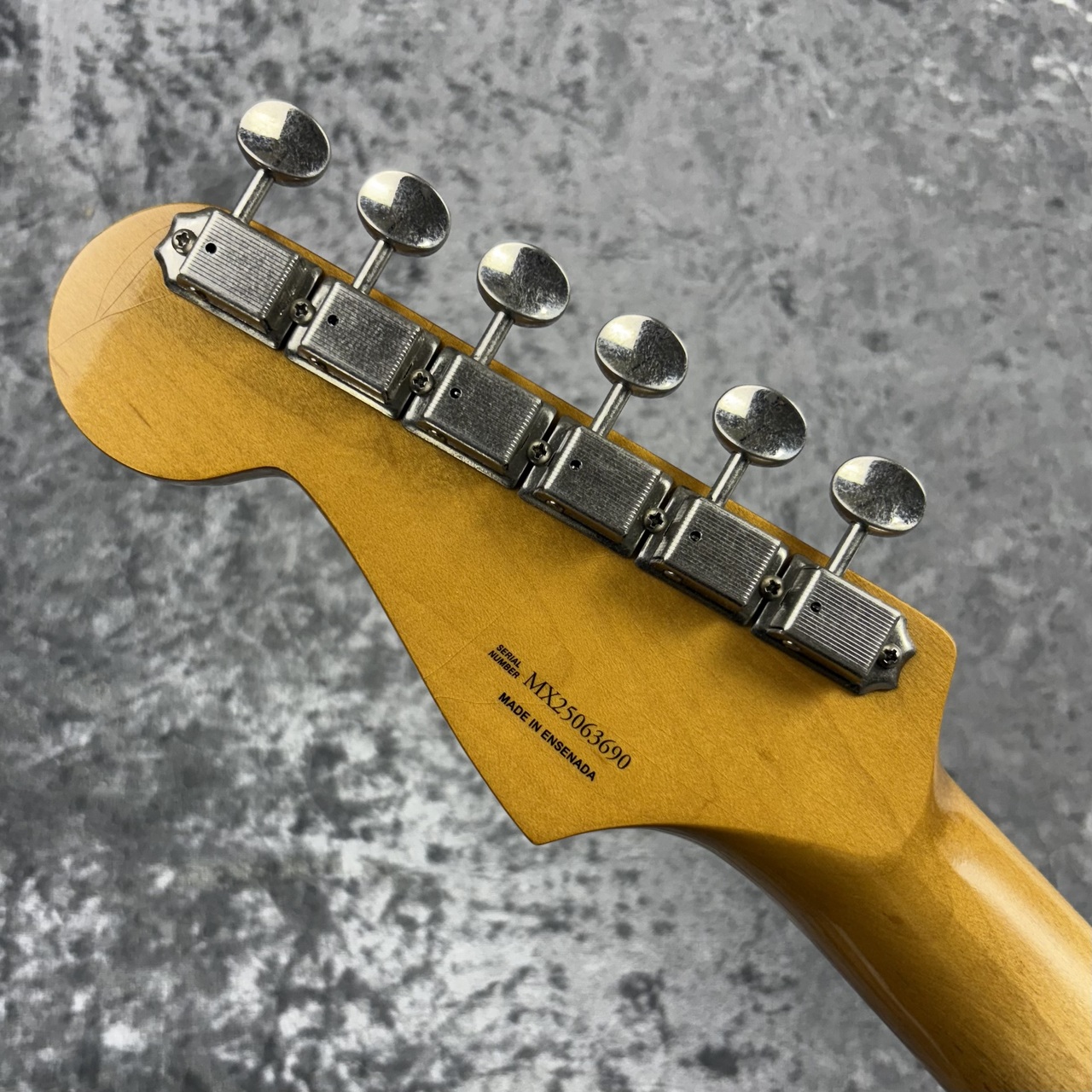 Fender Limited Edition Vintera II Road Worn '60s Stratocaster