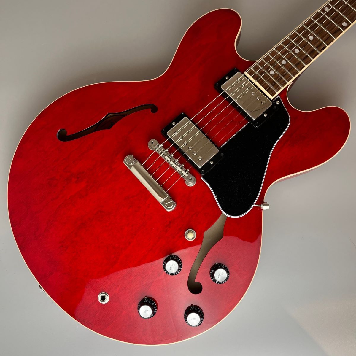 Gibson ES-335 セミアコギター