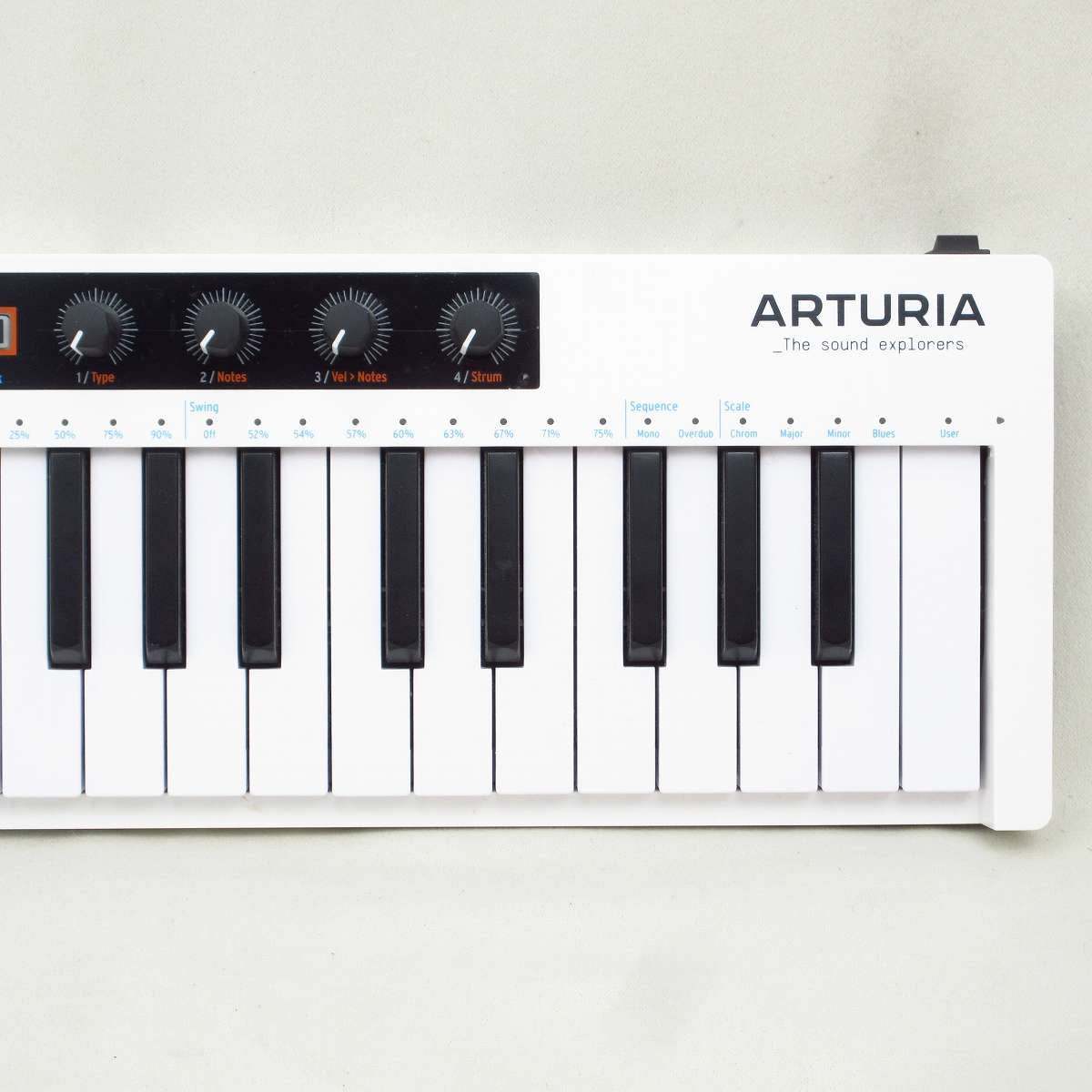 Arturia KeyStep 37 コンパクトな多機能MIDIキーボード 【横浜店