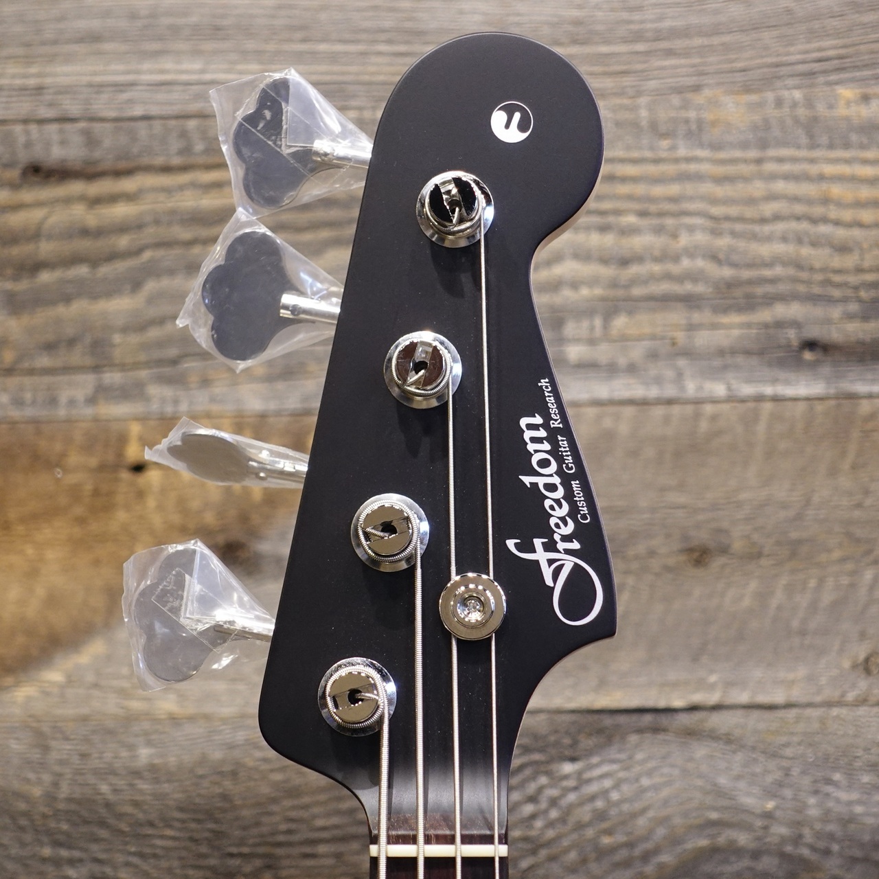 FREEDOM CUSTOM GUITAR RESEARCH C.S. Retro Series JB 4st