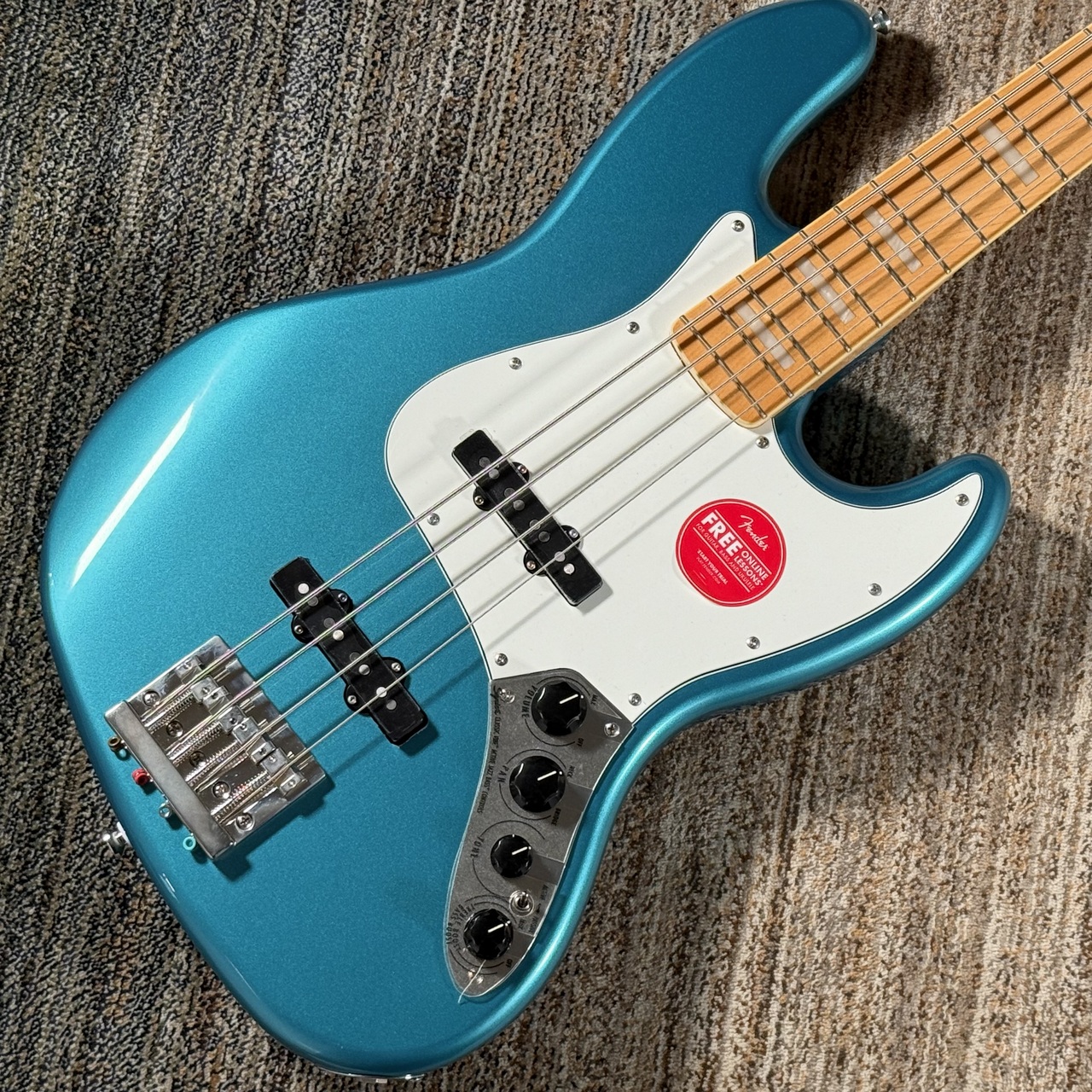Squier by Fender Classic Vibe Active '70s Jazz Bass Ocean