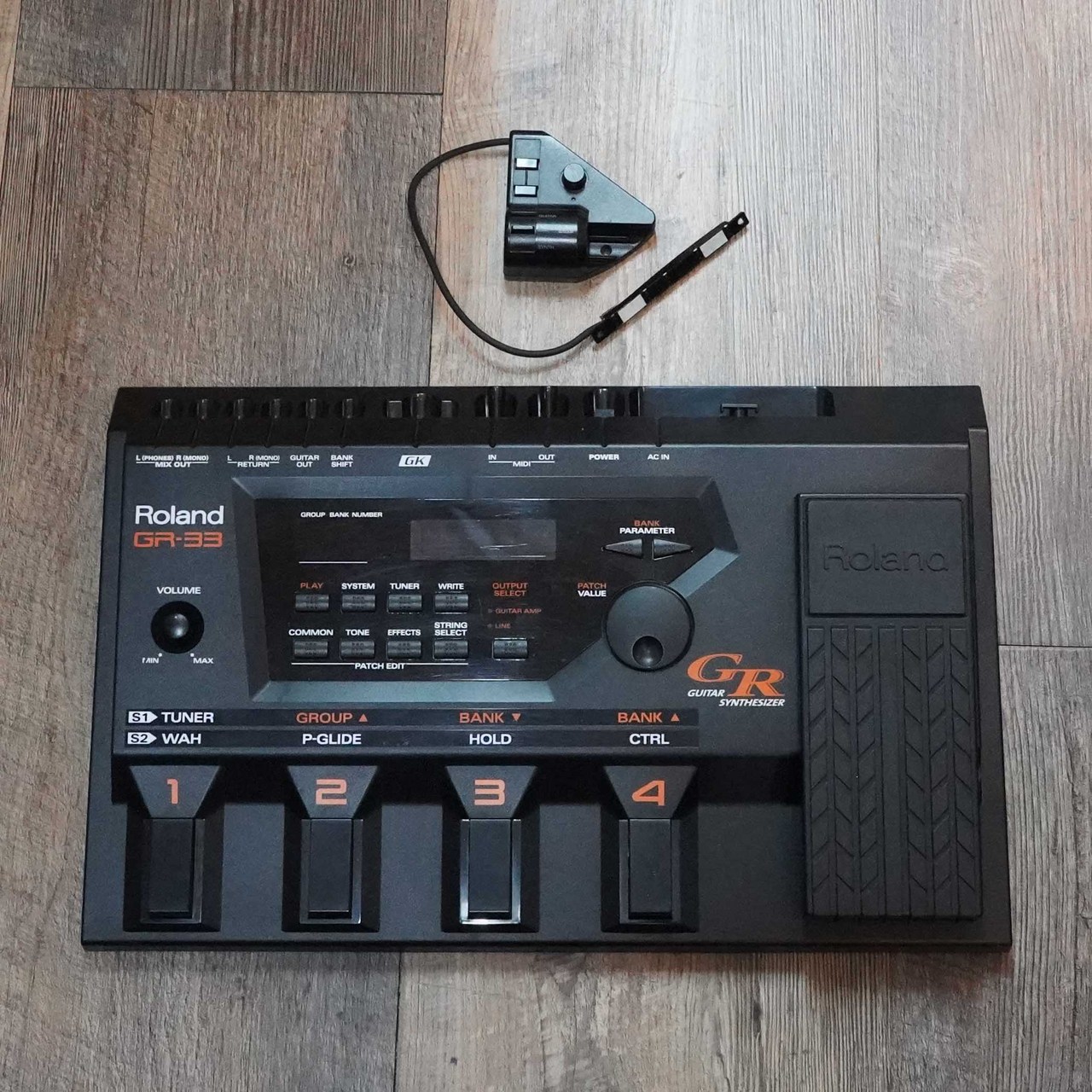 Roland GR-33 Guitar Synthesizer & GK-2A（中古）【楽器検索