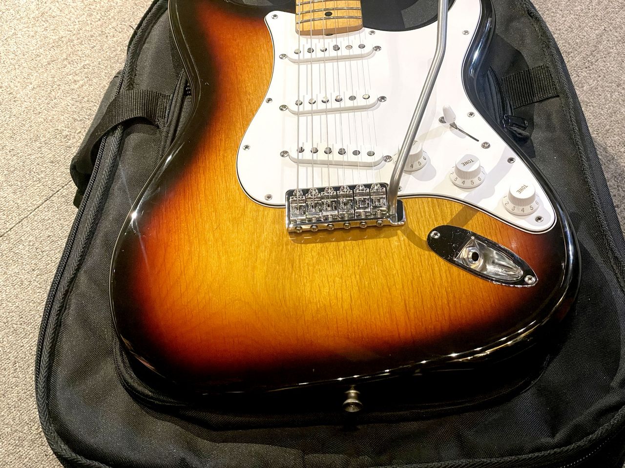 Fender Japan ST68 Custom Order Model（中古）【楽器検索デジマート】