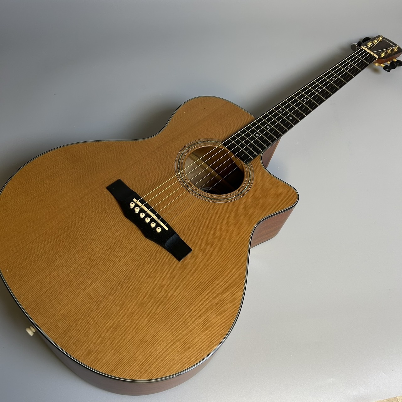 S-30 | 生産完了品 | MORRIS GUITARS モーリスギター