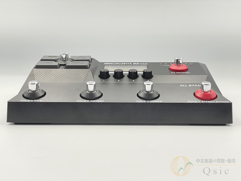 ZOOM B2 FOUR [XLM28]【梅田店在庫】（中古）【楽器検索デジマート】