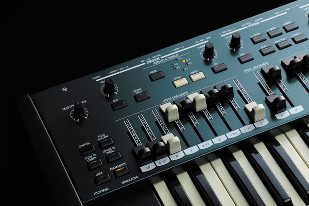 【9/4 まで期間限定】Hammond SK PRO（61鍵）純正ケース付き Amazon | HAMMOND ハモンド ステージキーボード HAMMOND SK PRO 61鍵
