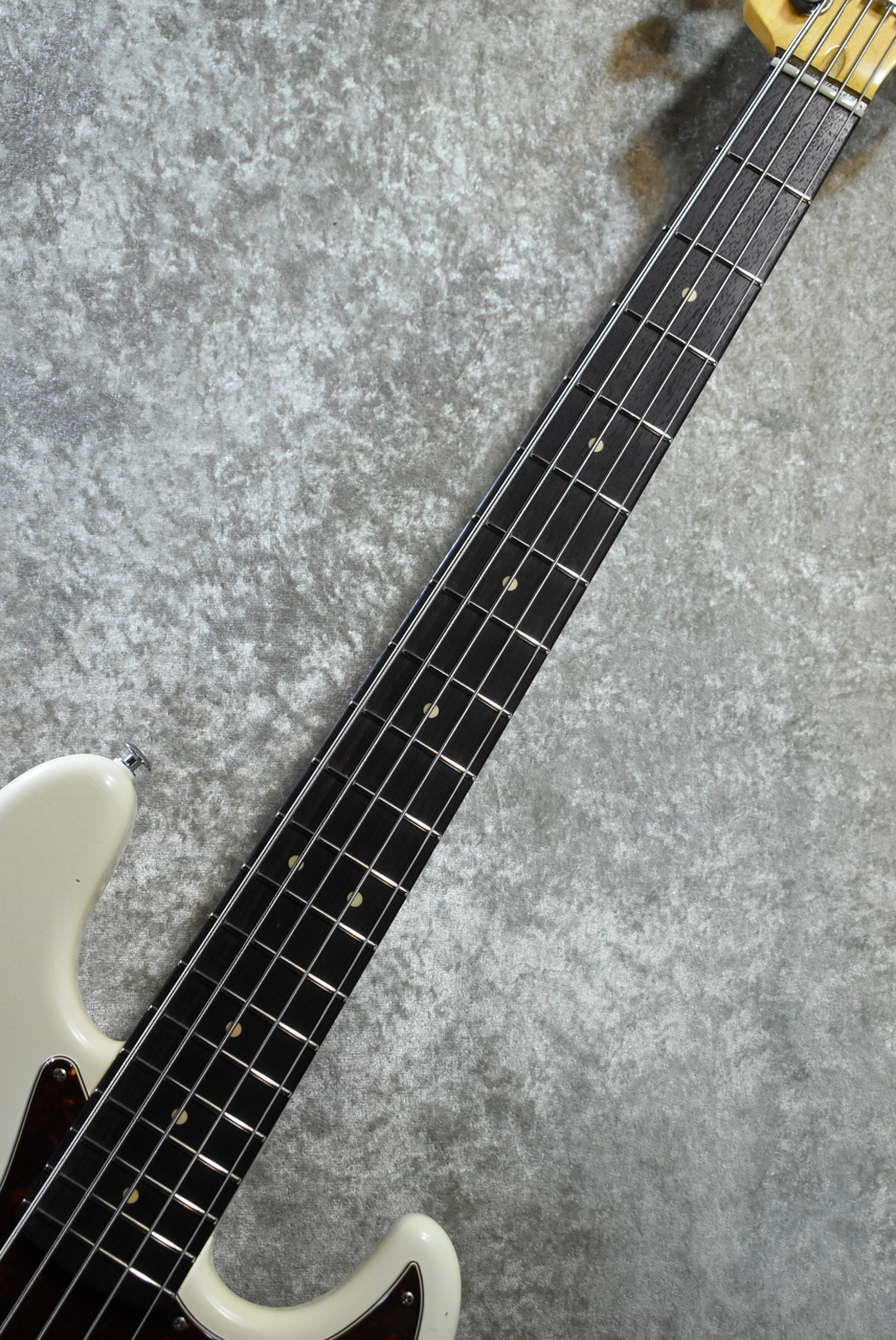 Black Smoker TRAD MASTER BETA-J5 -Vintage White / Midium