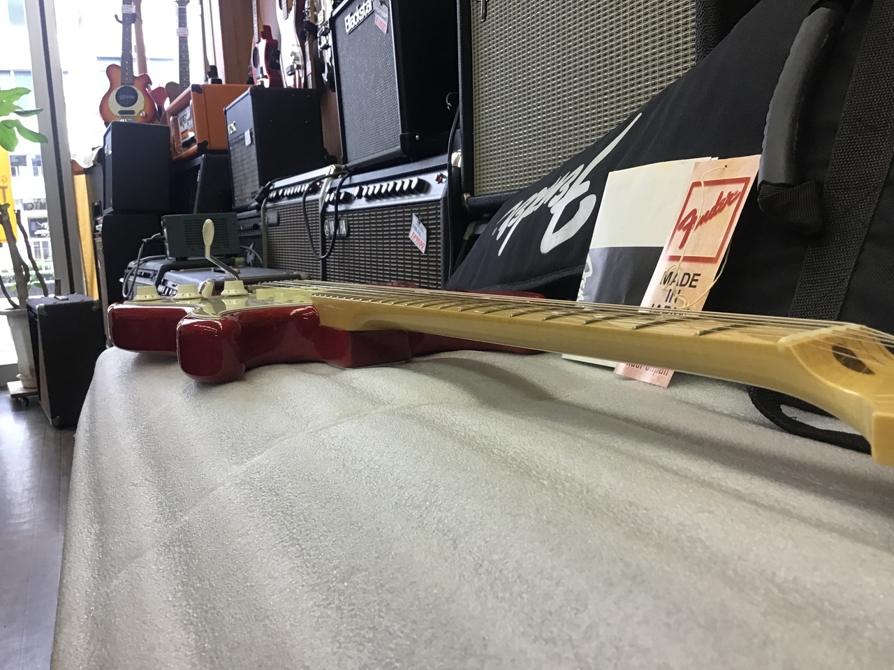 ギター Fender JAPAN STRATOCASTER ST57/ASH TRP Fender Japan ST57/ASH TRP中古()売却済みです。あしからずご了承