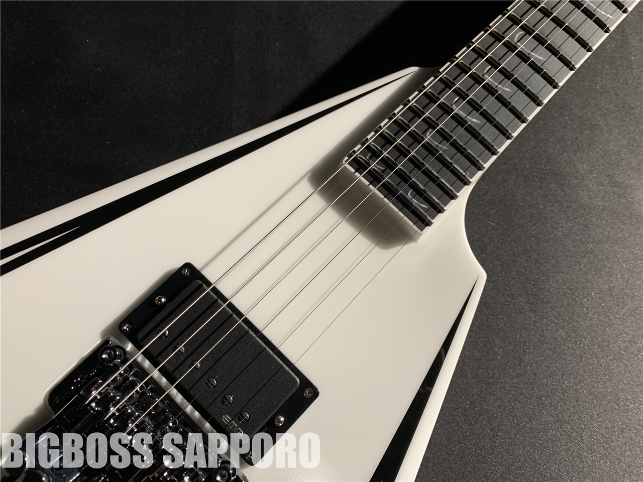EDWARDS E-SCYTHE (White with Black Pin Stripe)（新品/送料無料