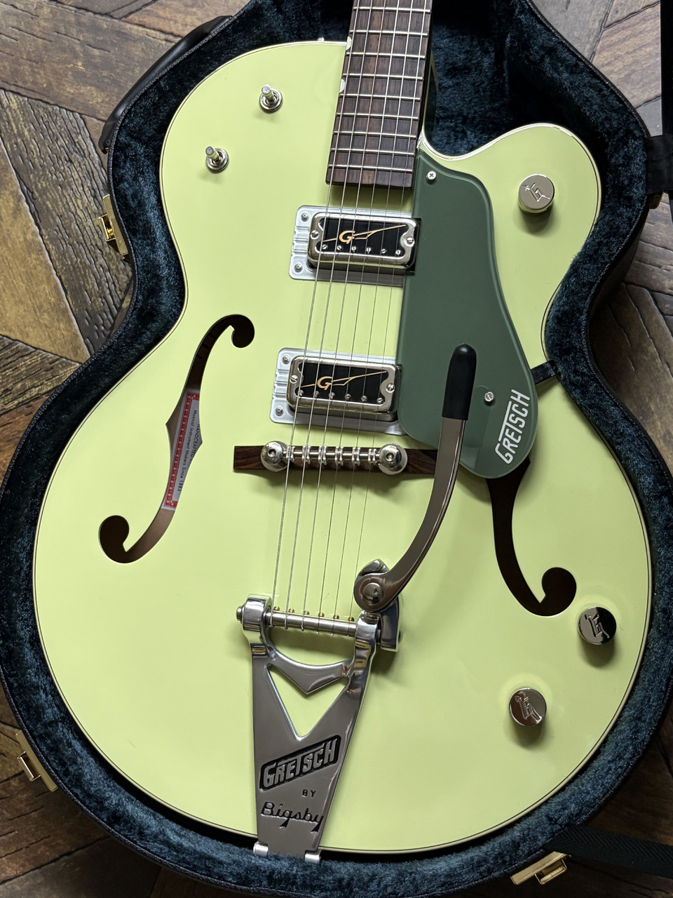 Gretsch G6118T-60 VS 