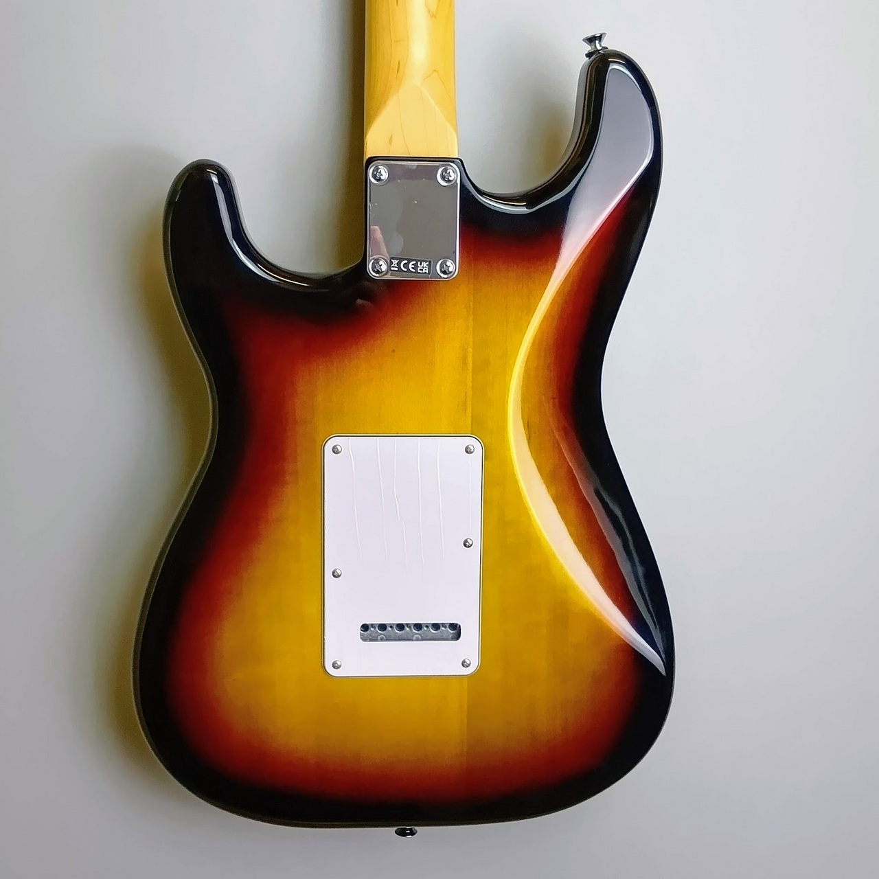 Fender 【現物画像】 Standard Stratocaster 3-Color Sunburst エレキ