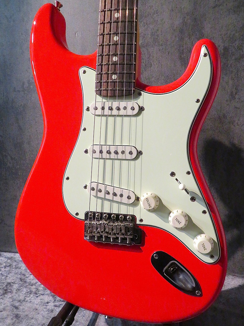 ヴィンテージギター　13.14.15他 Vanzandt 【USED】STV-R2 ~Fiesta Red~ 【3.54kg】【ネオヴィンテージ