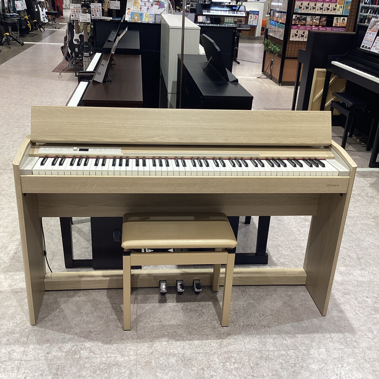 Roland F701 2022年製 電子ピアノ