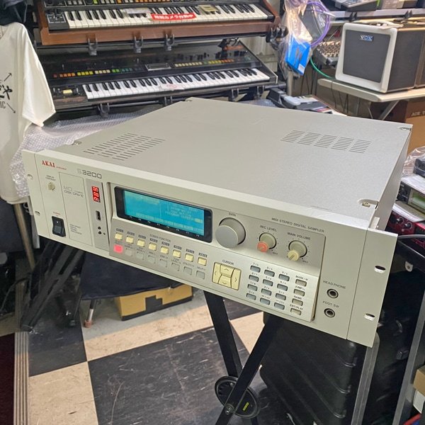 AKAI S3200（中古）【楽器検索デジマート】