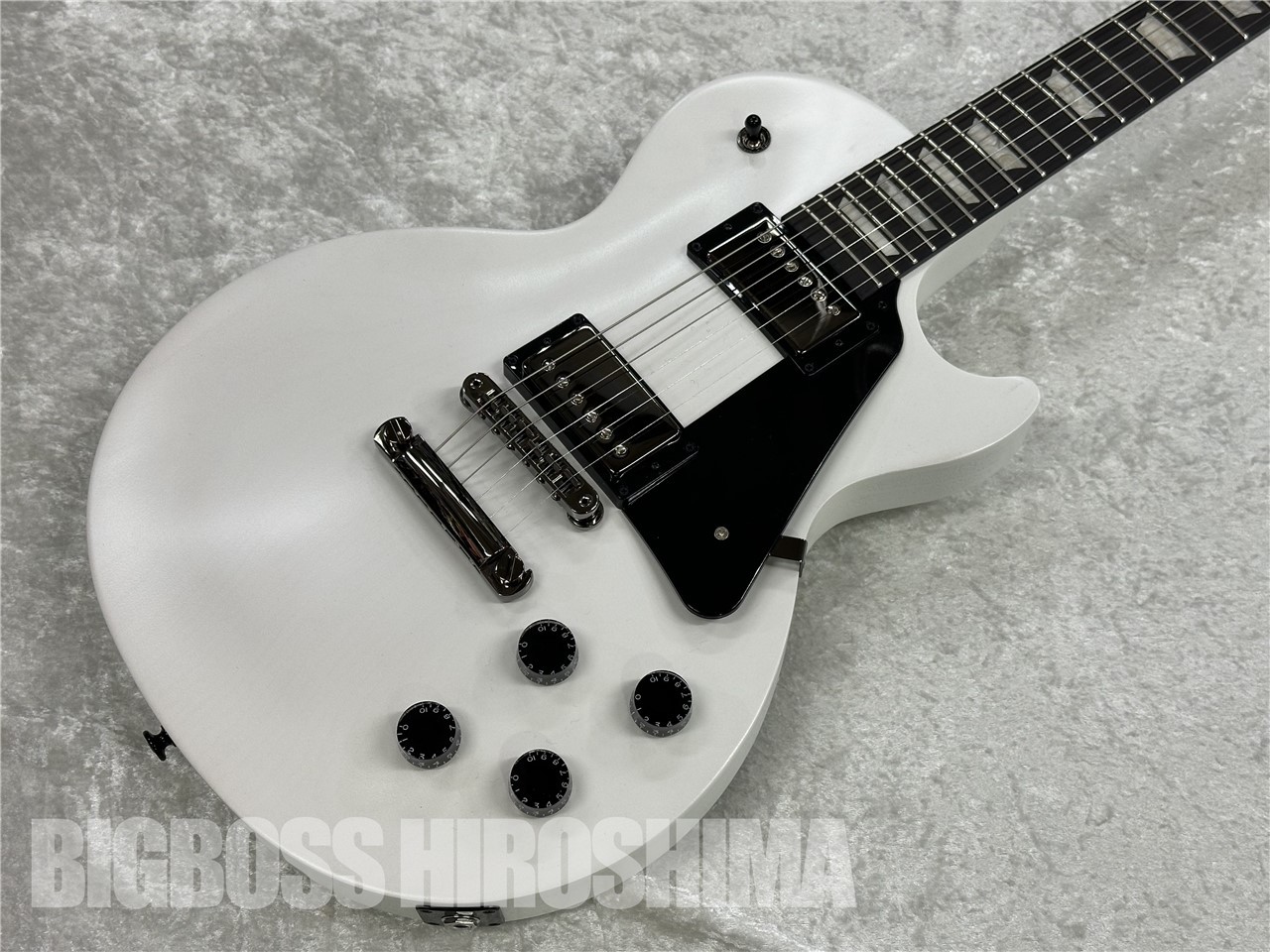 Gibson Les Paul Modern Studio (Worn White)