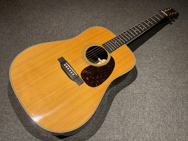 【大幅値下げ中】Martin D-28 Standard '02年製【ケース付】 Martin D-28 Standard（新品特価）【楽器検索デジマート】