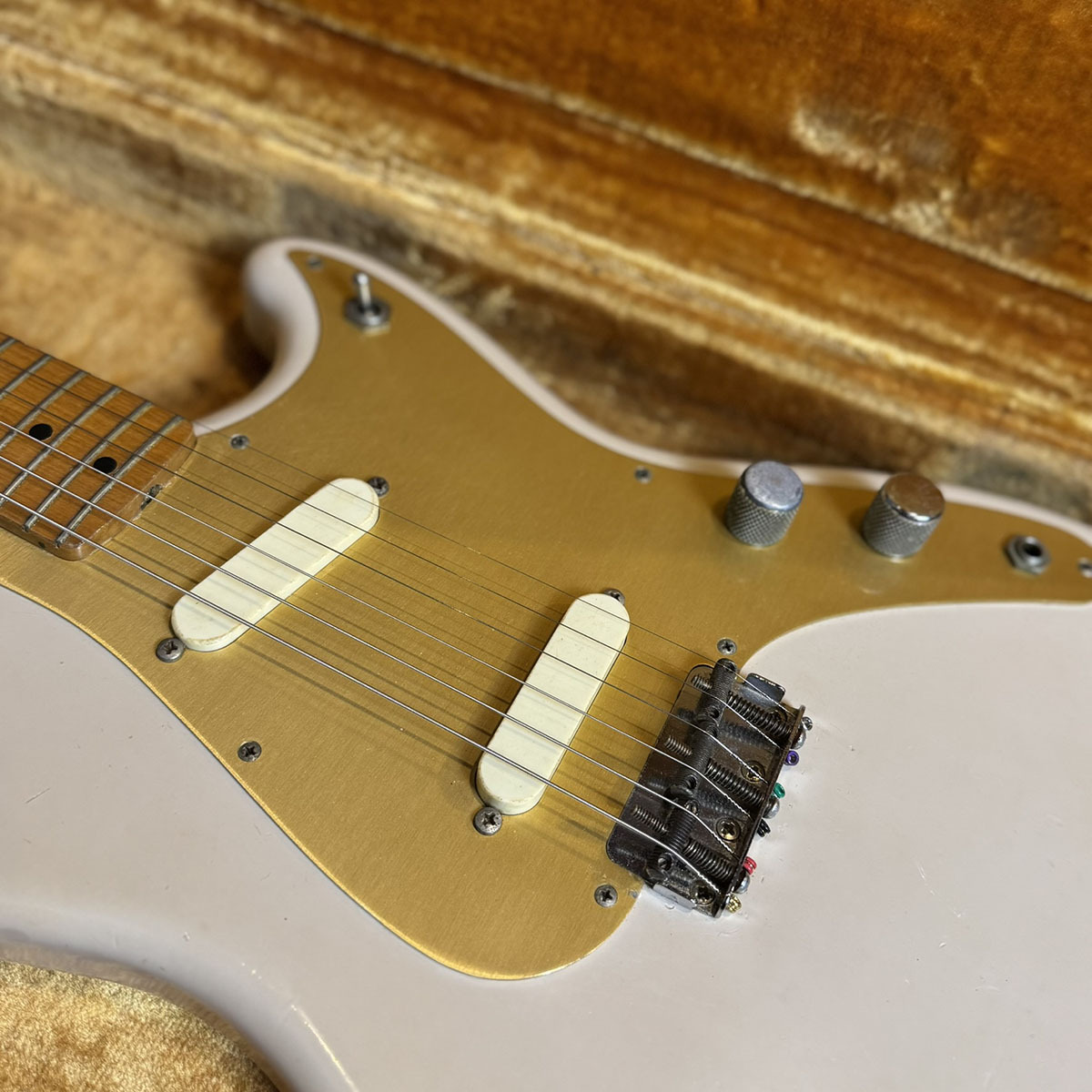 土日限定価格　Fender Duo Sonic 1959年 ヴィンテージ　激鳴り 土日限定価格 Fender Duo Sonic 1959年 ヴィンテージ 激鳴り