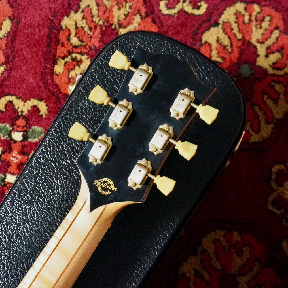 Gibson Custom Shop J-200 
