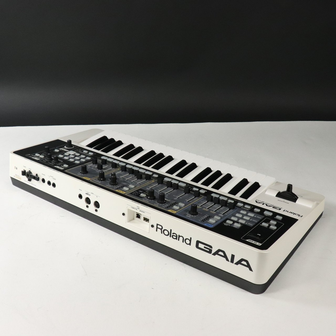 Amazon.co.jp: Roland Gaia sh-01 | 37キーtriple-stacked