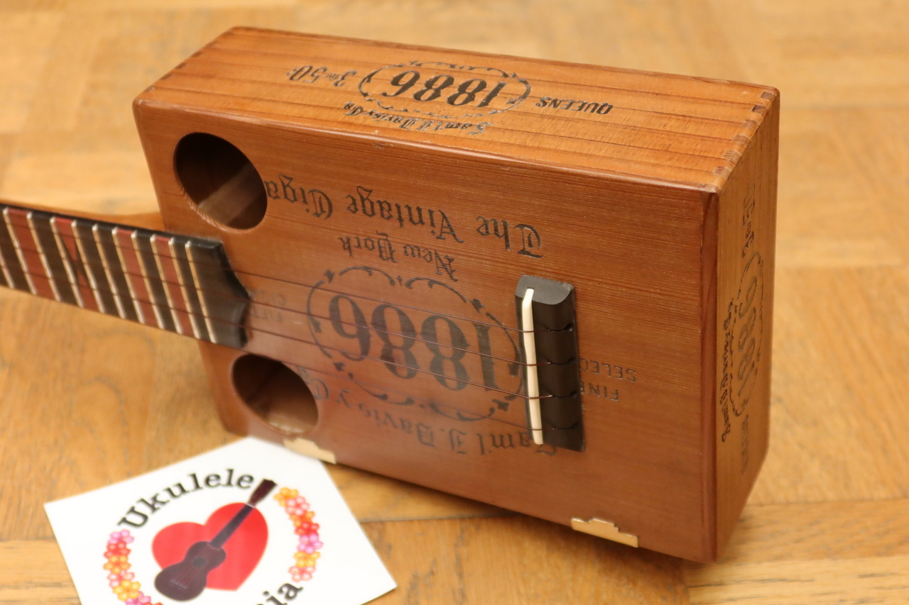 ANTAR 1886 Brand Cedar Wood Cigar Box Concert Ukulele #4779（新品）【楽器検索デジマート】