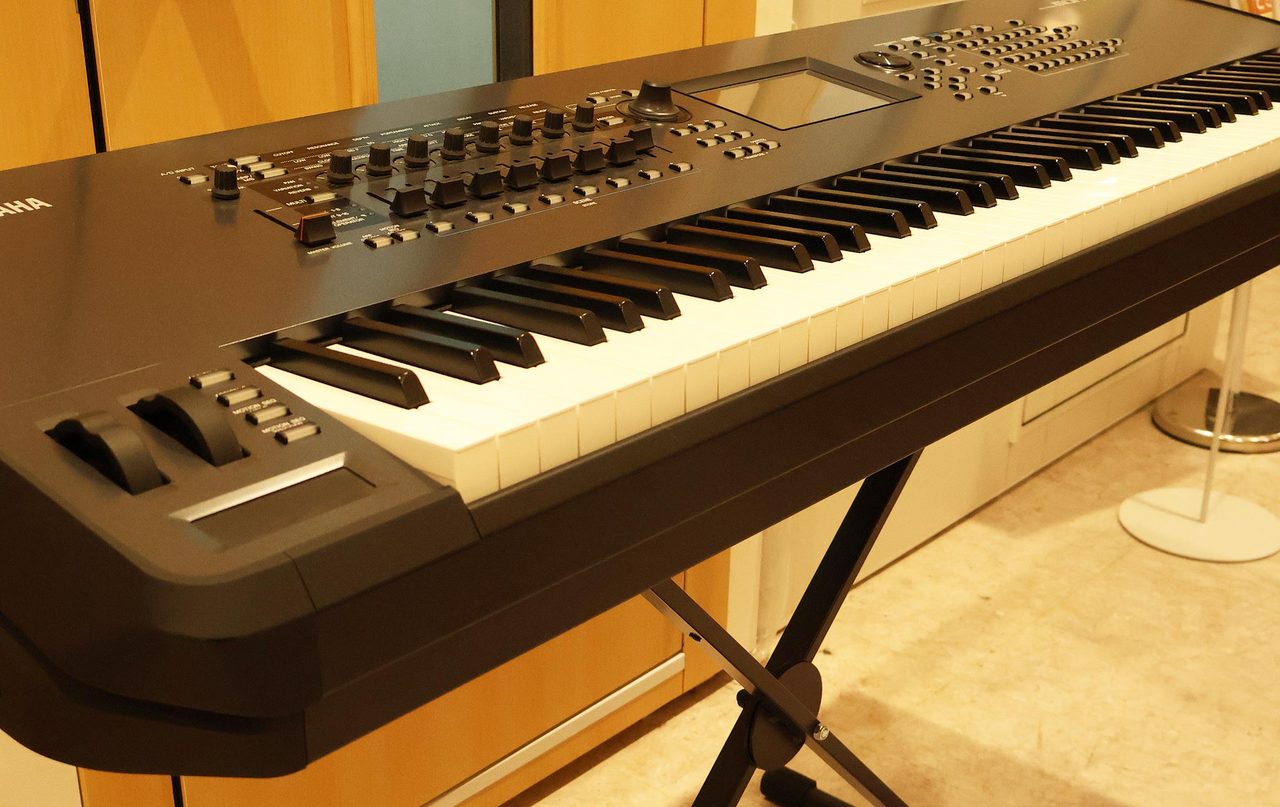 YAMAHA MONTAGE8 88鍵ミュージックシンセサイザー（中古/送料