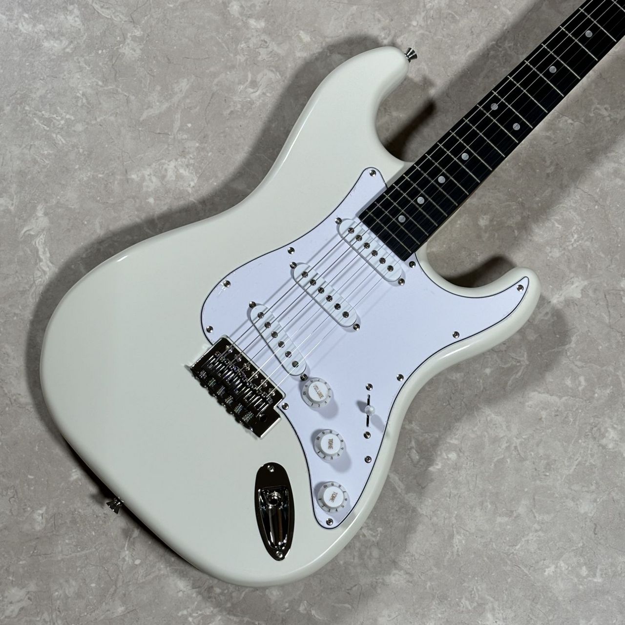 BUSKER'S BST-Standard Gray White ストラトキャスタータイプ（新品
