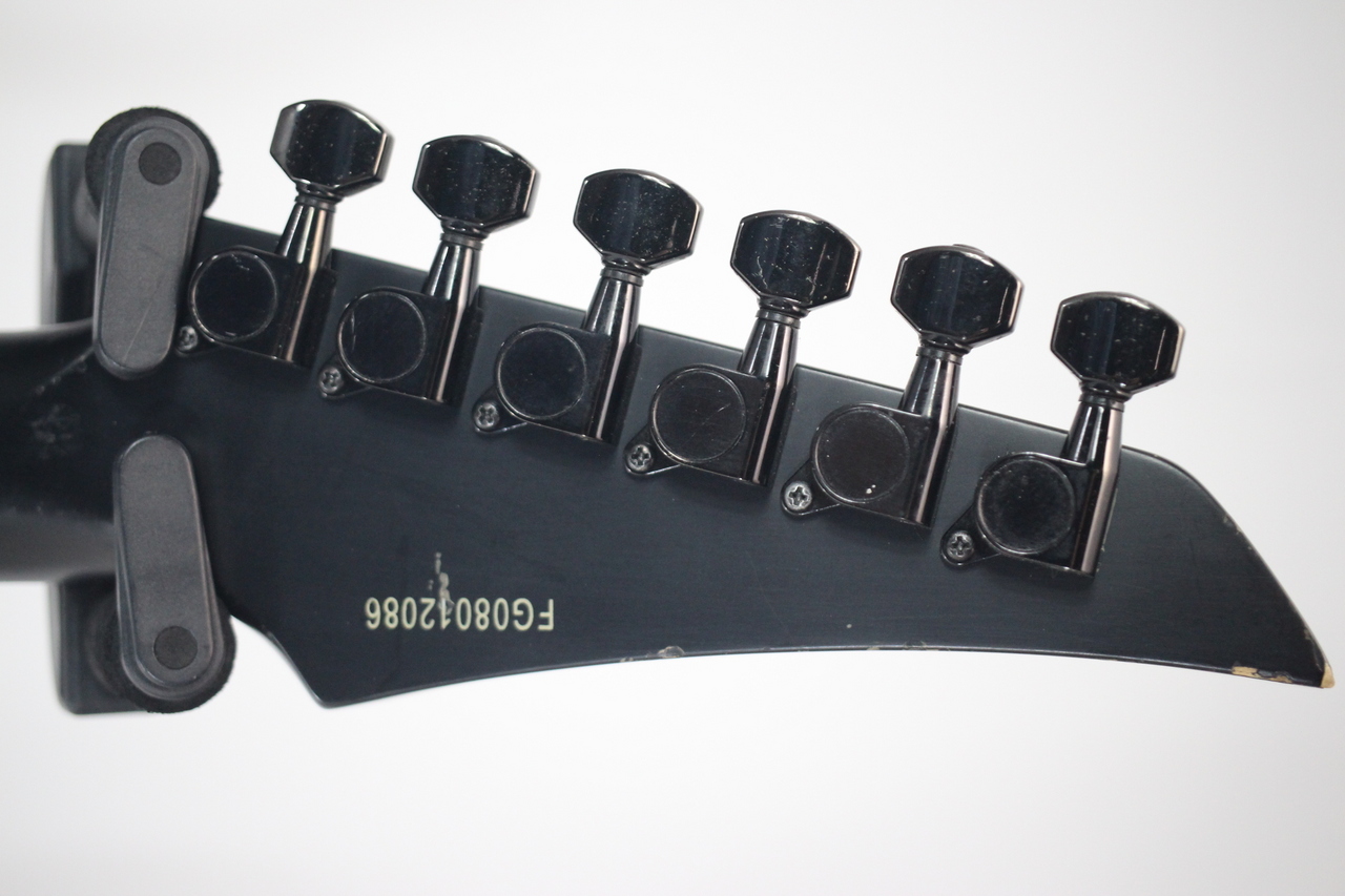 FERNANDES V-RATTLE SNAKE（中古）【楽器検索デジマート】