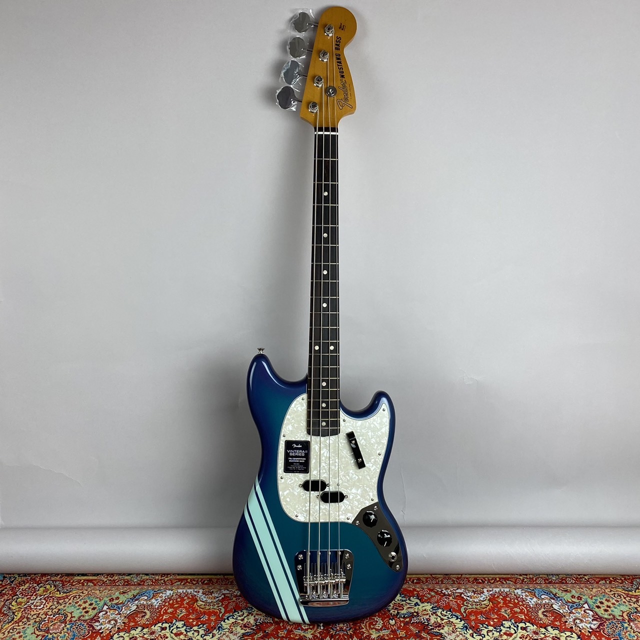 Fender Vintera II '70s Competition Mustang Bass, Rosewood