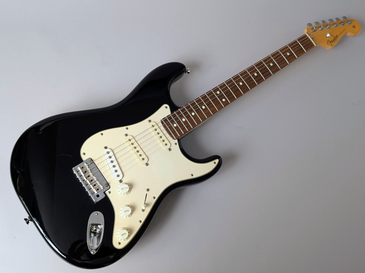 【値下げ！】Fender usa アメスタ ストラト2009年製 2009 Fender American Standard Stratocaster in 3-Color Sunburst