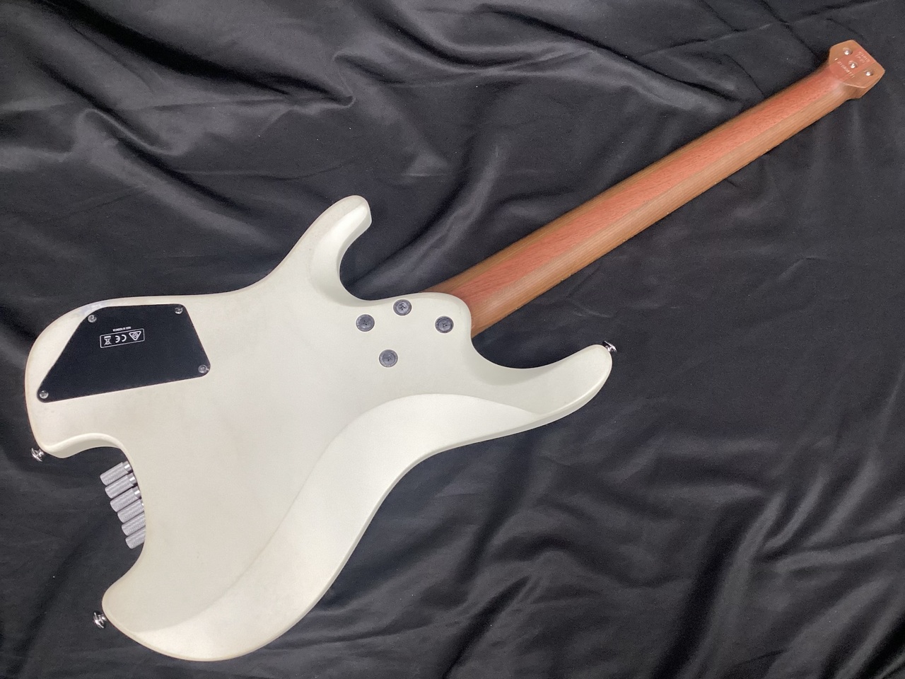 Ibanez ICHI10 (アイバニーズ ヘッドレスギター Ichikaモデル)（中古