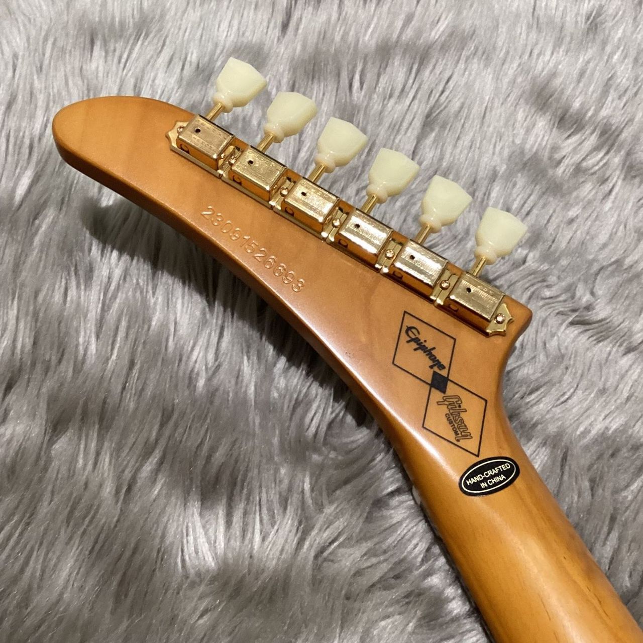 Epiphone Korina Explorer Aged Natural エレキギター（新品/送料無料