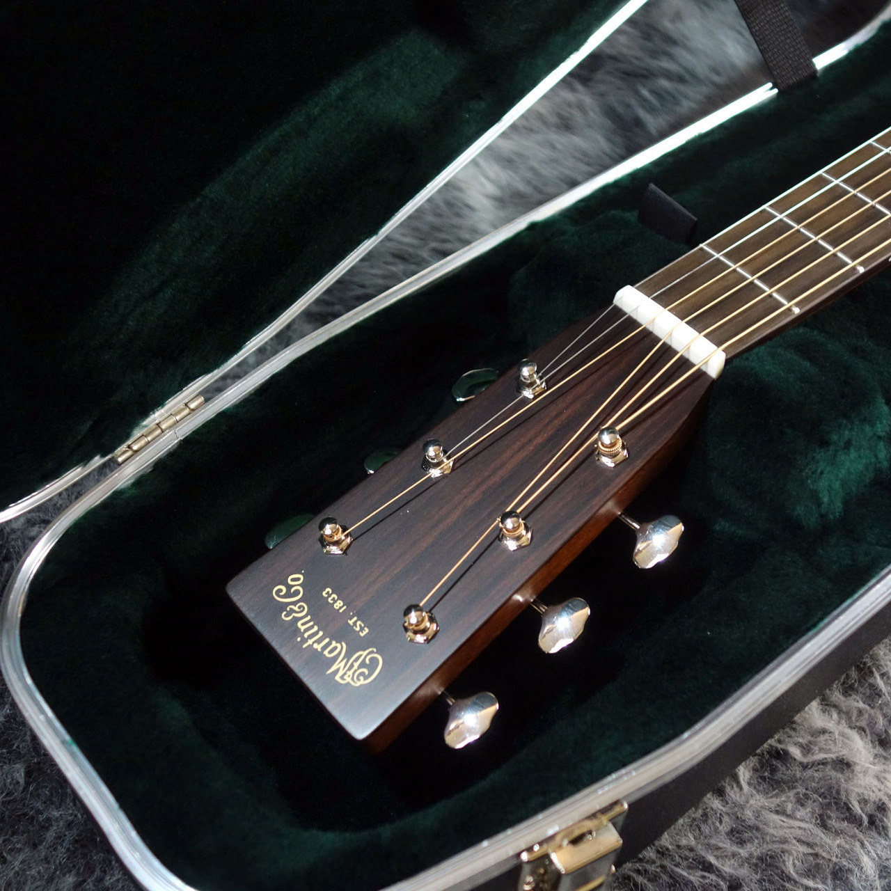 Martin 000-28 Standard【展示品入れ替え特価】（新品特価/送料無料