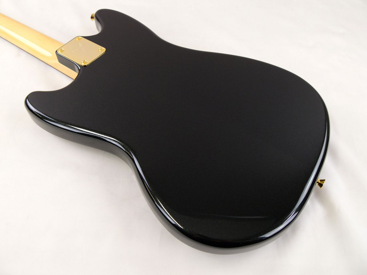 最新！新品未使用プレチューン済み！ BLACK PEARL CARVE 162 Fender Made in Japan Traditional 2025 Collection '60s