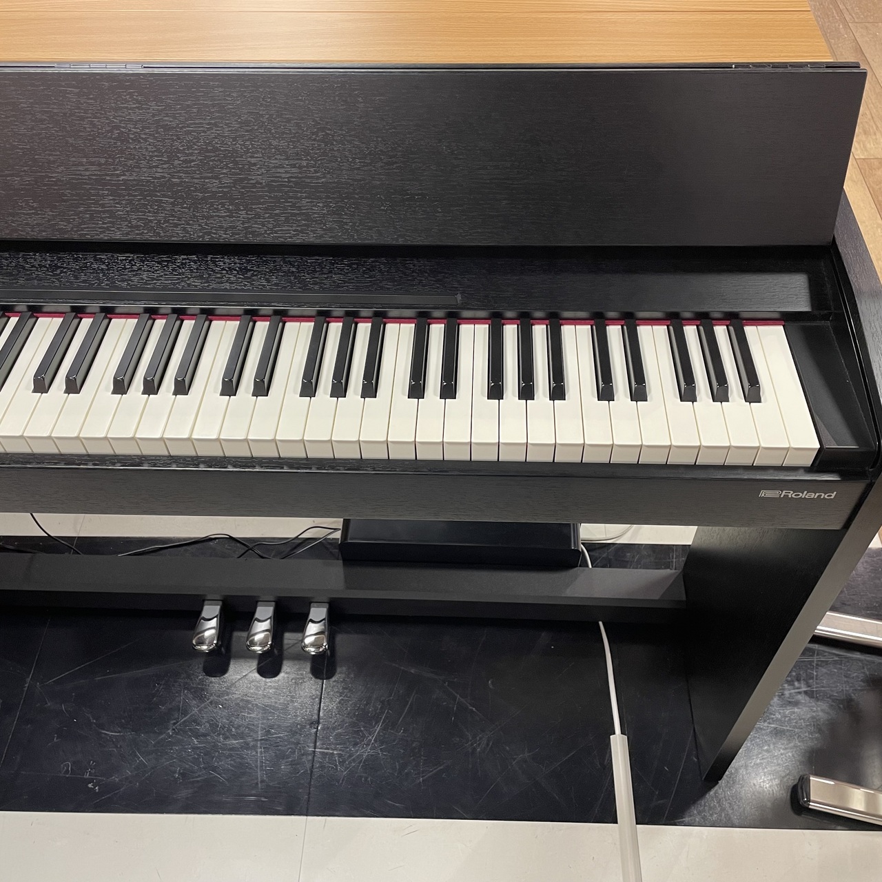 Roland F-140R-CB【USED】（中古/送料無料）【楽器検索デジマート】