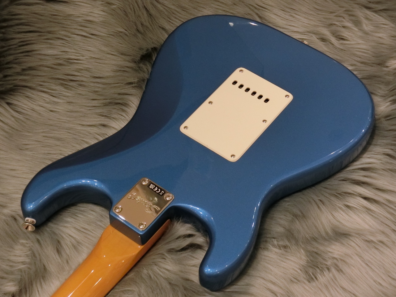 新品に近い★Classic Vibe '60s Stratocaster LPB Squier by Fender Classic Vibe 60s Stratocaster LPB 【3.1kg】（新品