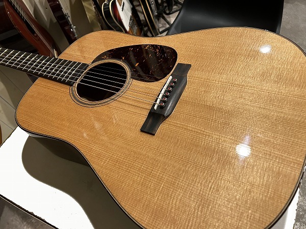 マーチンD-１８の出品です。 Martin D-18（中古）【楽器検索デジマート】