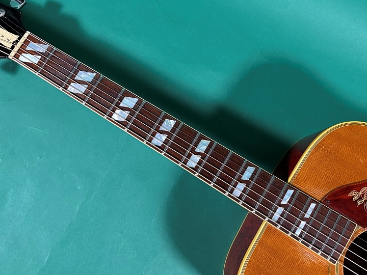 Gibson DOVE NT（ビンテージ）【楽器検索デジマート】